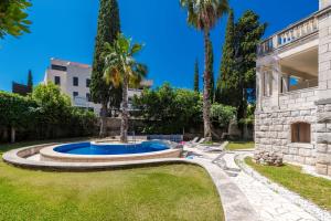 Bazén v ubytovaní Boutique Villa Filaus alebo v jeho blízkosti