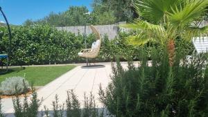 Zahrada ubytování Villa Loni Trogir Marina with pool 55 m2 - 3 e-bike free use