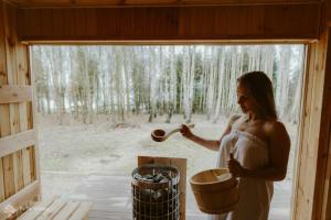 入住Glamping Mazury - Przystań Jeziorany的客人
