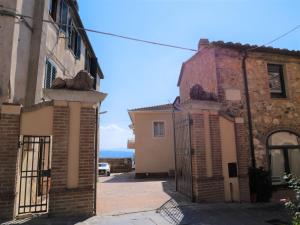 The building in which Az apartmant is located