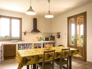 Kuchyň nebo kuchyňský kout v ubytování Apartment Salvia by Interhome