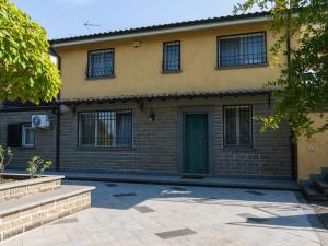 The building in which A villát is located