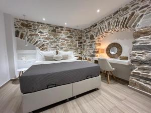 Letto o letti in una camera di "Calm Joy & J" - Lithops