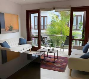 Гостиная зона в 212 Cartagena Walled City Magical Apt