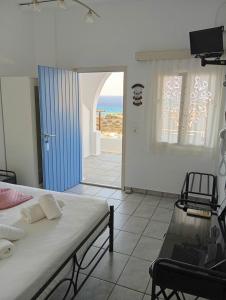 A bed or beds in a room at Lucas B Panorama