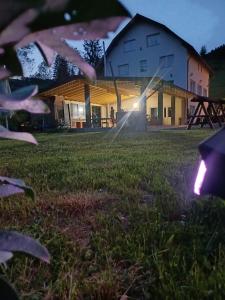 Foto dalla galleria di Casa Bobu Arieseni ad Arieşeni Altre 30 foto