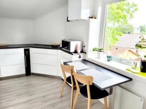 Gallery image of Beautiful panoramic apartment in Vestnes +18 photos