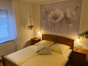 Postel nebo postele na pokoji v ubytování Hotel Zur Linde