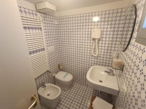 A bathroom at Hotel Le Terrazze