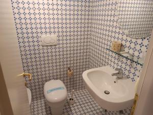A bathroom at Hotel Le Terrazze