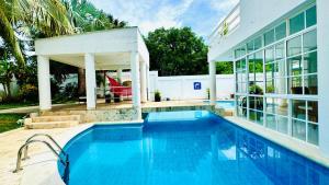 Bassein majutusasutuses Coco House by Be Happy või selle lähedal