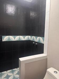 Afbeelding uit fotogalerij van Auto hotel el Búho in Manlio Fabio Altamirano