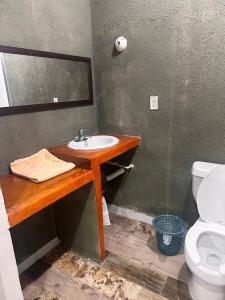 Koupelna v ubytování Auto hotel el Búho