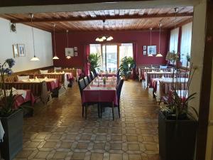 Restaurace v ubytování Gasthof International + 24 fotografií