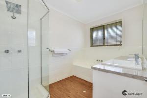 Billede fra billedgalleriet på Peaceful, Pet Friendly Home - Medium to Large Pets Only i Mountain Creek + 14 billeder