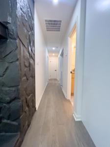 Afbeelding uit fotogalerij van Cozy Contemporary Bungalow in Decatur