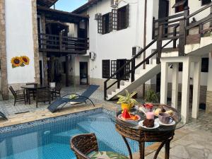 Bazén v ubytování Pousada Villa Real Paraty - Localização e café da manhã EXCELENTES" nebo v jeho okolí