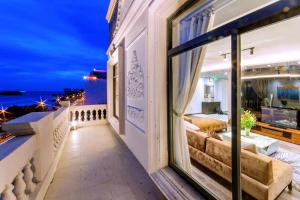 Μπαλκόνι ή βεράντα στο Thu Trang Hotel VT - by BAY LUXURY