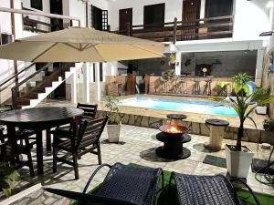 Bazén v ubytování Pousada Villa Real Paraty - Localização e café da manhã EXCELENTES" nebo v jeho okolí