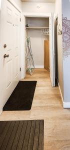 Gambar di galeri bagi Humble Boho in a Rising Area di Edmonton