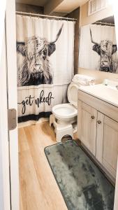 Gambar di galeri bagi Humble Boho in a Rising Area di Edmonton