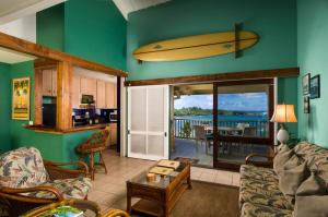 Posezení v ubytování Hana Kai Maui - #201 Honokalani - oceanview 1 BR