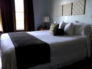 Letto o letti in una camera di Boulder Dam Hotel