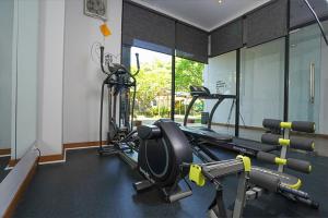 Γυμναστήριο ή/και όργανα γυμναστικής στο BATIQA Hotel Palembang