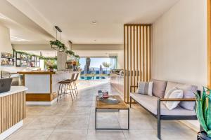 A seating area at Sirocco Hotel
