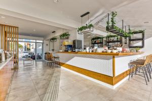 Sirocco Hotel italokat is kínál