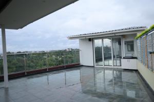 Balkón nebo terasa v ubytování Siddharth Lake View Penthouse