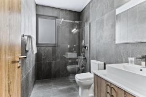 Koupelna v ubytování Platzia Beach Villas + 37 fotografií