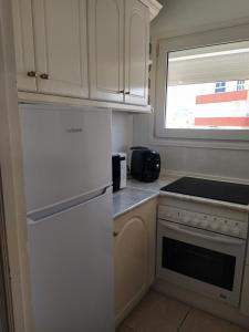 Η κουζίνα ή μικρή κουζίνα στο Anamar Torrox +9 φωτογραφίες