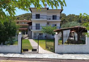 The building in which the holiday home is located