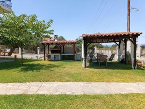 A garden outside Evi's home