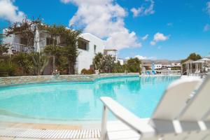 Bazen u ili blizu objekta Corali Beach Hotel