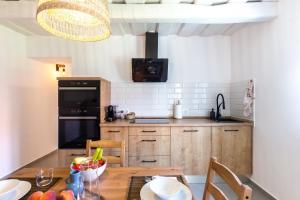 Kuchyň nebo kuchyňský kout v ubytování Country House Badacsony - Happy Rentals