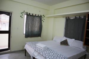 Gallery image of Anand homestay in Puttaparthi +11 photos