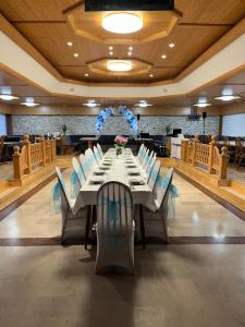 A restaurant or other place to eat at Casa Cristina