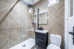 Et badeværelse på Studio coloré Entre Versailles et Paris