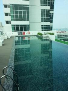 The swimming pool at or close to Premier Suite at Maritime