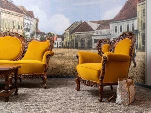 Mercure Medias Binderbubi Hotel And Spa的休息区