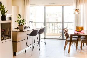 Μπαλκόνι ή βεράντα στο Mediterranean Abode - Spacious Apartment in Swieqi
