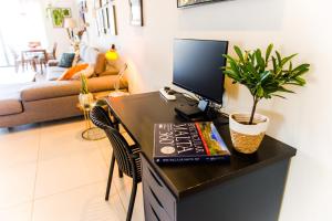 Χώρος καθιστικού στο Mediterranean Abode - Spacious Apartment in Swieqi