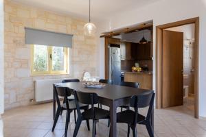 Gallery image of Villa With Private Pool Chania Sense of Dream Villas in Tavronitis