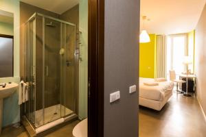Koupelna v ubytování Alfama - Lisbon Lounge Suites + 57 fotografií