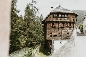 The building in which a szállodákat is located