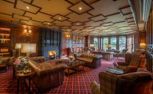 Posezení v ubytování Kilronan Castle Hotel & Spa