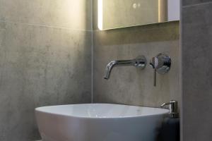 Gallery image of Sandra Seaview Suites in Neos Marmaras