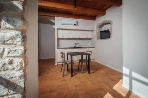 Agriturismo Molinella的厨房或小厨房